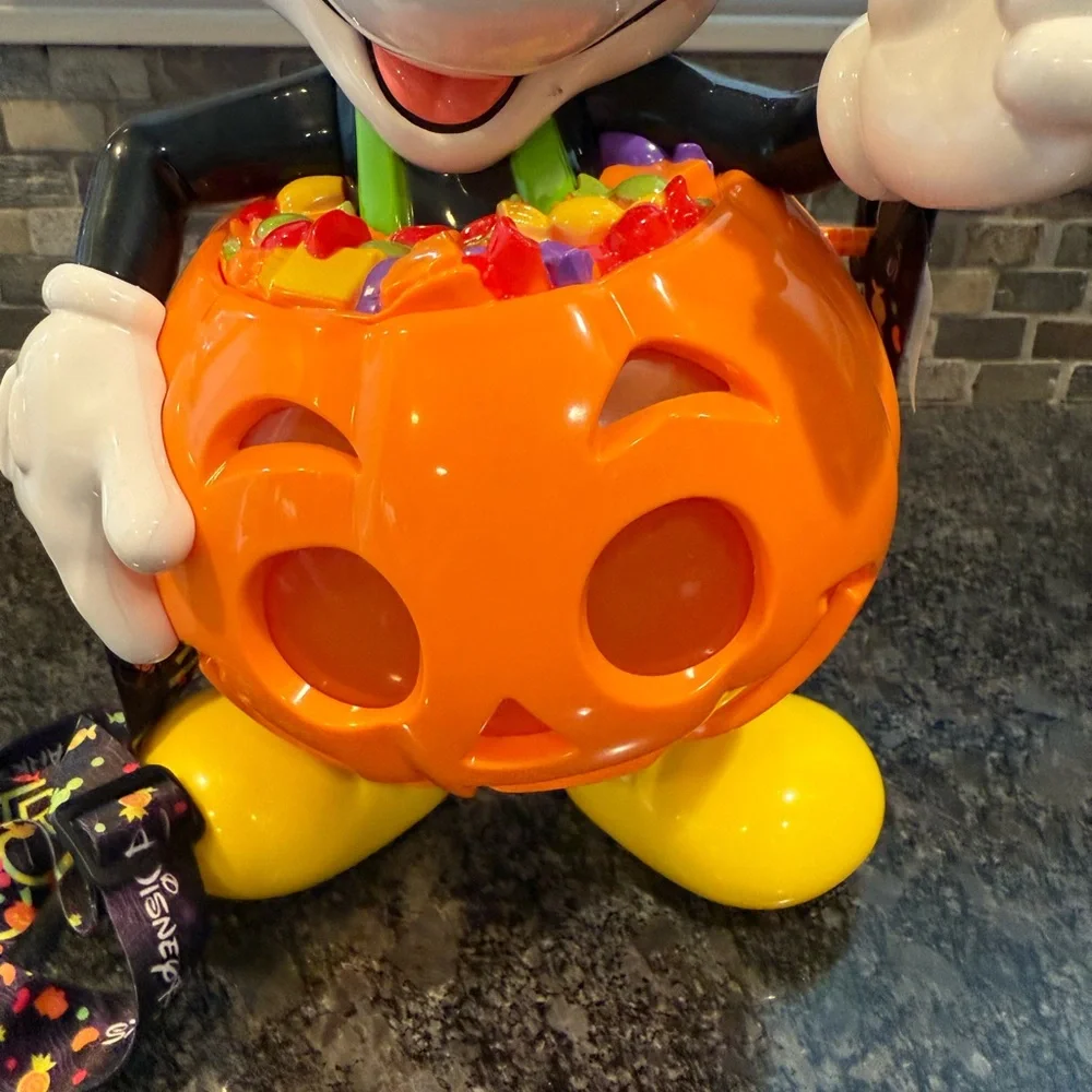 Disney Halloween Mickey Mouse light up Popcorn/ trick-or-treat container